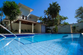 Casa aconchegante, condomínio fechado em Juquehy